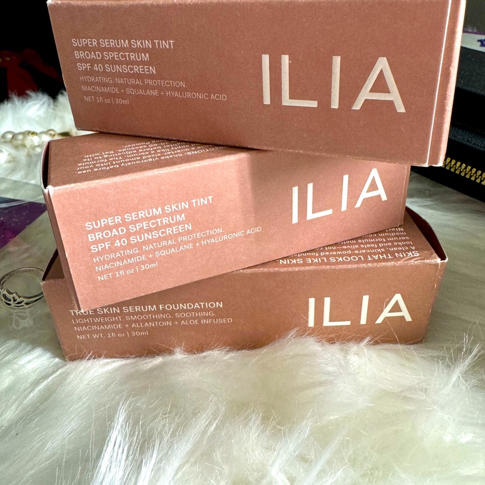 ILIA super serum tint broad spectrum spf 40 sunscreen
